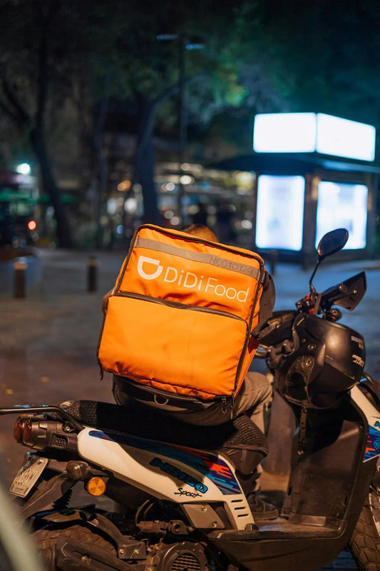 Seguridad social Para didis, ubers y las plataformas de delivery y transporte.